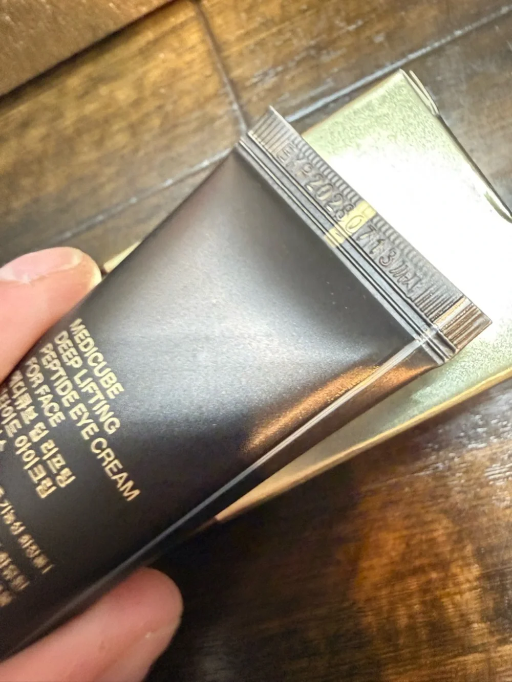 NIB 30ml/1.01oz Medicube 20,000 PPM!! Lifting Peptide Deep Lifting Peptide Eye